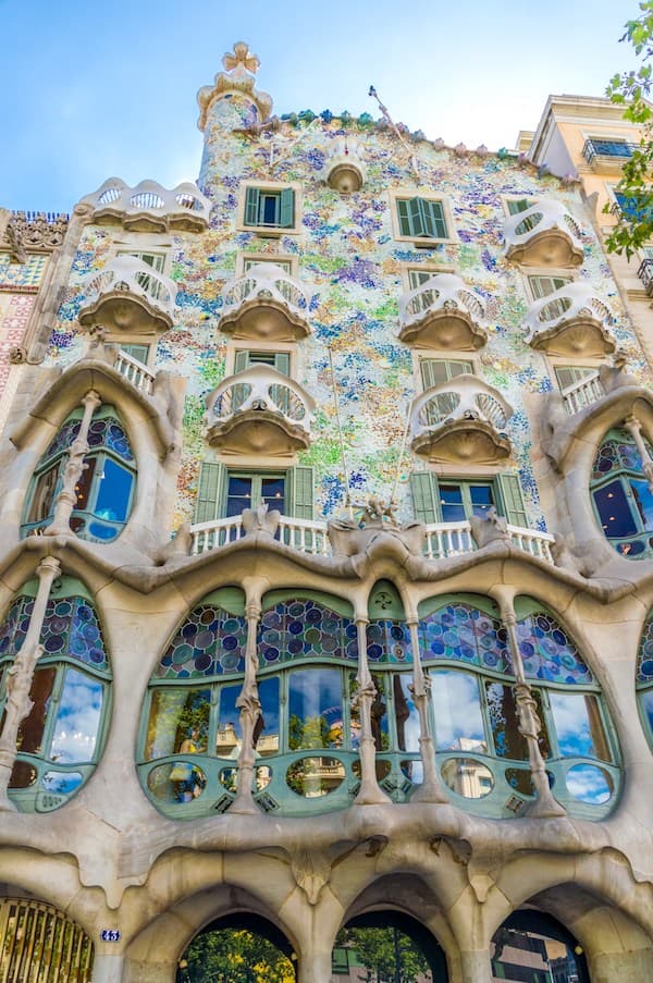 BARCELONA Gaudi Building