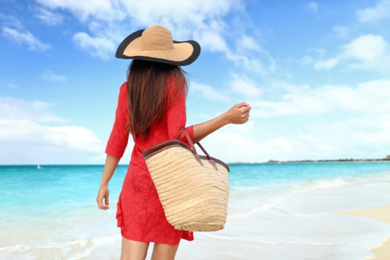 Beach Bag Packing List for Singles